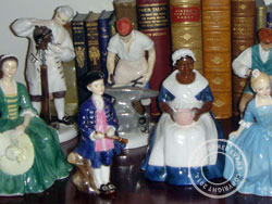 Williamsburg Series - Designer: Peggy Davies, Issued: 1960's. [Photos courtesy of Christopher Evans of The Doulton Collectors Club].